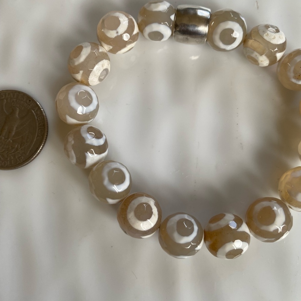 Silpada Elegant Cream and White “Safari” Beaded Bracelet B3007 - Picture 6 of 7